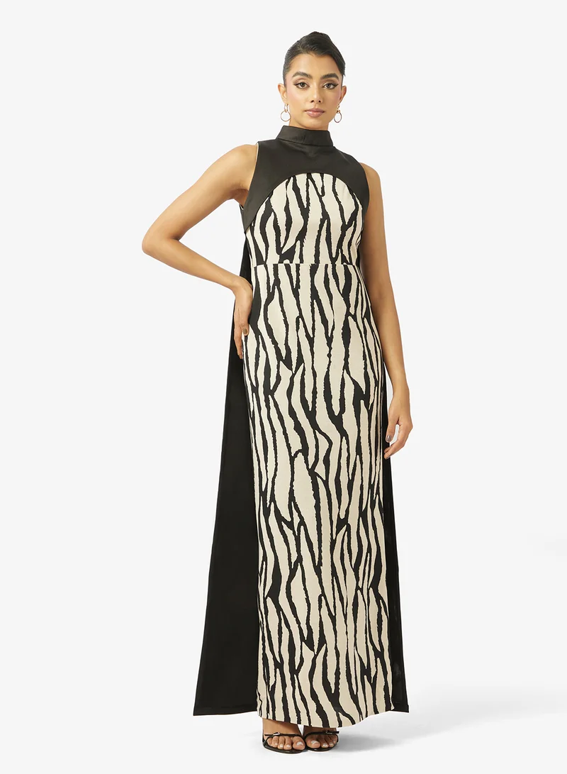 جولدن ابل فستان ماكسي بياقة عالية